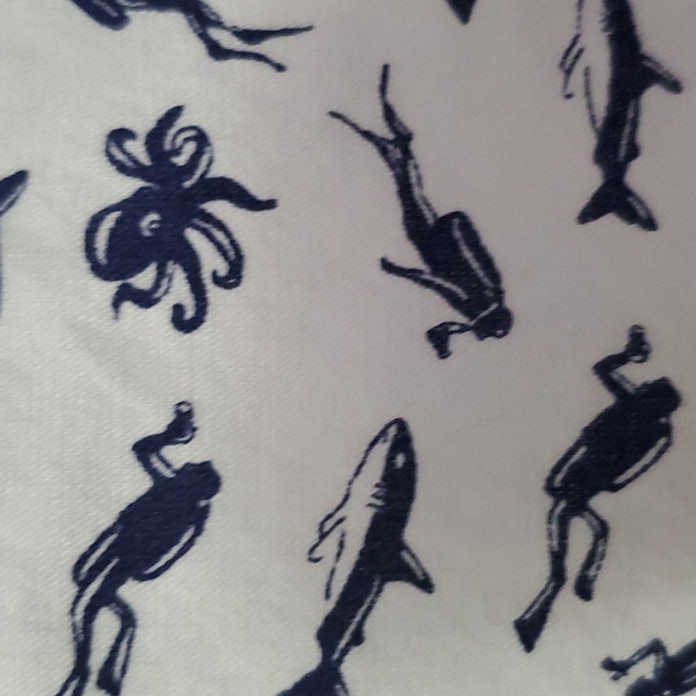 Old Navy short sleeve shirt - Picture 6 of 8